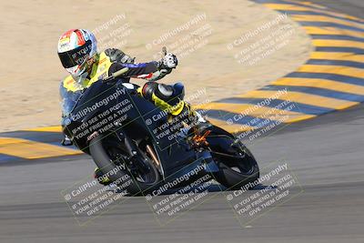 media/Dec-18-2022-SoCal Trackdays (Sun) [[8099a50955]]/Turns 9 and 10 Set 2 (1055am)/